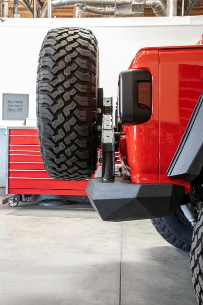 Picture of Jeep JL Frame Mounted Tire Carrier with Bumper End Caps 18-Present Wrangler JL DV8 Offroad