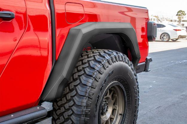 Picture of Gladiator Armor Fenders For 20-Pres Jeep Gladiator DV8 Offroad